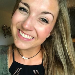 Meet your Posher, Makena